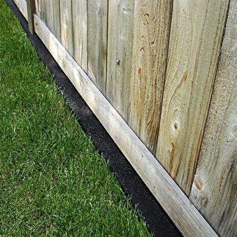 Earth Edge Rubber Edging Roll Fence Edging, Landscaping Along Fence, Lawn Sprinklers, Landscape Edging, Lawn Edging, Back Yard Ideas, Edging Ideas, Landscaping Tips, Backyard Garden Design