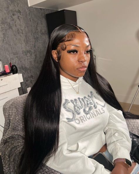 Straight Lace Wig, Middle Part Hairstyles, Frontal Wig Hairstyles, Birthday Hairstyles, Quick Weave Hairstyles, Frontal Hairstyles, Lace Front Wigs Human Hair, Straight Lace Front Wigs, Dope Hairstyles