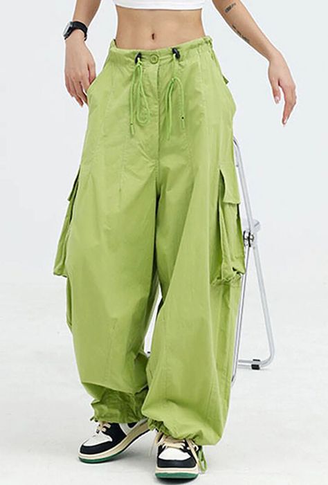 YAZZY - BAGGY CARGO PARACHUTE PANTS Womens Cargo Trousers, Y2k Cargo Pants, Style Overalls, Y2k Pants, Green Cargo Pants, Baggy Style, Pants Green, Overalls Pants, Drawstring Jogger