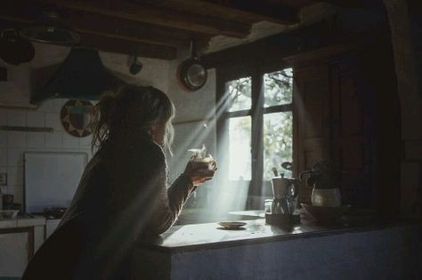 Photo An Open Window, Hermann Hesse, Bohemian House, Caroline Forbes, Stardew Valley, Open Window, Morning Light, Slow Living, 인물 사진