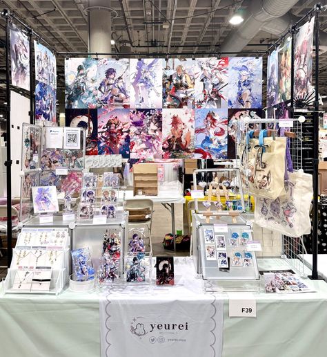 yeu 🫧 (@yeurei) on X Artist Alley Checklist, Artist Alley Display Ideas, Artist Alley Display, Artist Alley Booth, Alley Ideas, Art Fair Booth, Art Merch, Fair Booth, Merch Ideas