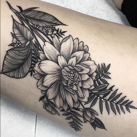 Tattoo Inspiration Tattoos, Black And White Flower, Rosen Tattoo, Flower Tattoo Designs, Trendy Tattoos, Skin Art, Piercing Tattoo, Shoulder Tattoo, Wrist Tattoos