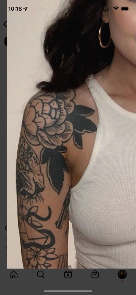 Large Tattoos For Women Arm, American Traditional Flower Shoulder, American Trad Arm Tattoo, Peony Shoulder Tattoo Traditional, Trad Shoulder Tattoos For Women, Traditional Shoulder Flower Tattoo, Traditional Tattoo Arm Sleeve Women, Traditional Tattoo Coverup, American Traditional Side Tattoo