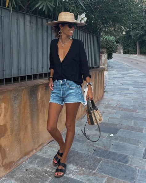 Look Boho Chic, Denim Shorts Outfit, Paris Mode, Perfect Denim, Casual Chique, Mode Casual, Shorts Outfit, Festival Looks, Looks Chic