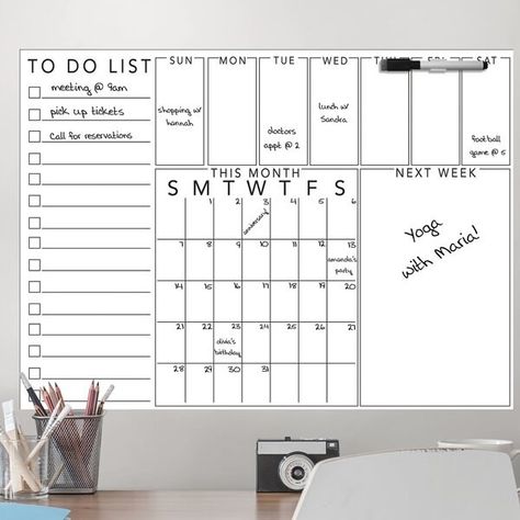 A dry-erase wall planner to help stop the question of "What's for dinner tomorrow night?" Look up here, fam. Whiteboard Schedule Ideas, Budget Whiteboard, White Board Planner Ideas, Whiteboard Organization Office, Wall Board Ideas, Cute Whiteboard Ideas Bedroom, White Board Ideas Organizations, White Board Design, White Board Decoration Ideas