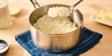 This Is the Secret to Cooking the Fluffiest Rice on the Stove Cooked Rice Recipes, How To Reheat Rice, Rice On The Stove, Boxed Mac And Cheese, Pork Fried Rice, Scalloped Potatoes Cheesy, Cook Rice, Homemade Pumpkin Puree, Homemade Applesauce