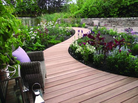 Balau Decking, Garden Ideas Uk, Lakeside Garden, Pagoda Garden, Narrow Garden, Hardwood Decking, Low Maintenance Garden, Bonsai Garden, Deck Garden