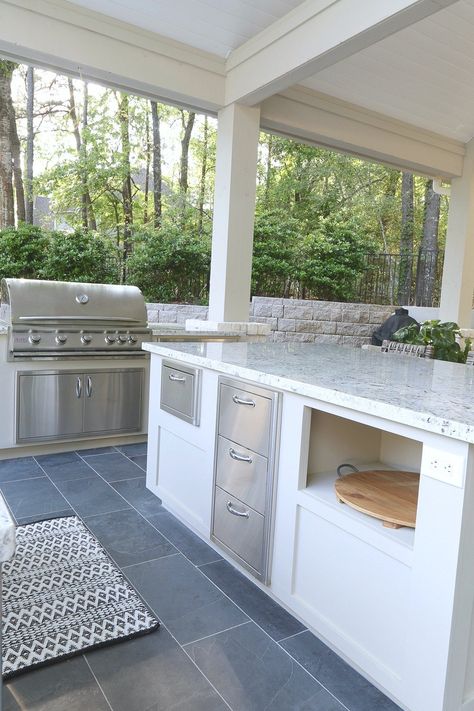 Outdoor Kitchen Stucco, Outdoor Kitchen And Pool, Café Kitchen, Timeless Exterior, Bar Pictures, Grilling Area, Stucco Wall, Outdoor Glider, Adirondack Furniture