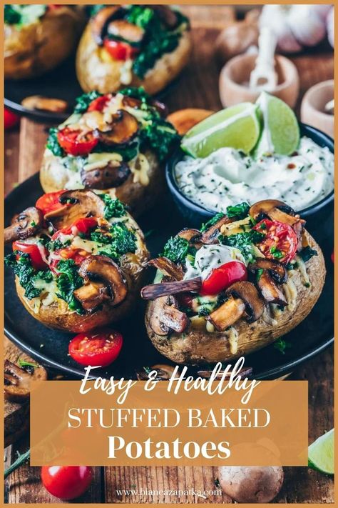 Veggie Stuffed Potatoes, Vegan Jacket Potato Filling, Oven Baked Potatoes Recipes, Baked Veggies Recipes, Potatoes With Spinach, Oven Baked Potato, Vegan Baked Potato, Herb Dip, Potato Sauce