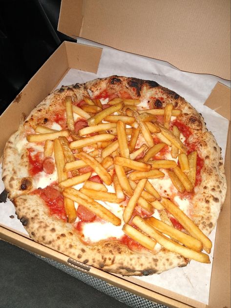 Italian Pizza Toppings, French Fry Pizza, Wood Oven Pizza, Vienna Sausage, Manhattan Restaurants, Pizza Fries, Wood Burning Oven, Pineapple Pizza, Flatbread Pizza