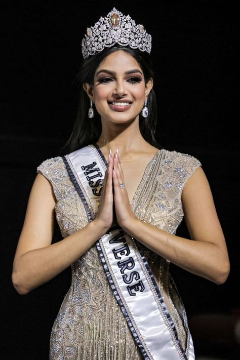 India’s Harnaaz Sandhu crowned Miss Universe 2021 Harnaaz Sandhu, Miss Universe India, Miss Universe Crown, Lara Dutta, Competitive Swimming Suits, Miss India, Miss Universe, Miss World, Priyanka Chopra