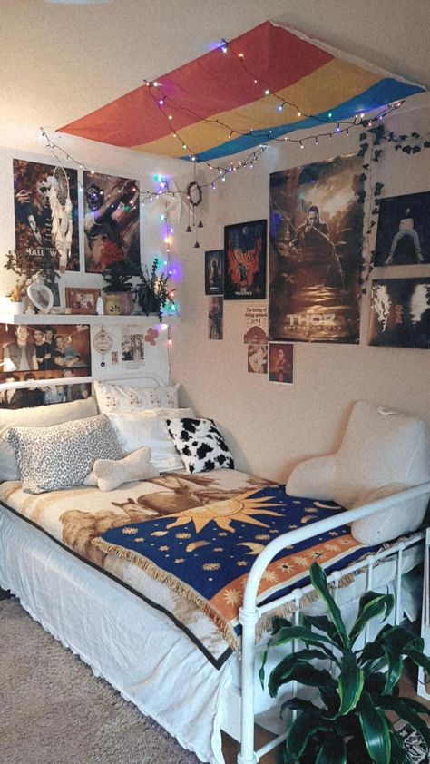 @jaikemarie on insta & tiktok #roomtour #horror #vintage #loki #onedirection #bedroom #pride #strangerthings Pride Flag On Ceiling, Lesbian Bedroom Ideas Aesthetic, Queer Bedrooms, Pride Bedroom Ideas, Gay Room Aesthetic, Lgbtq Room Ideas, Pride Bedroom, Grunge Room Ideas Bedrooms, Gay Bedroom