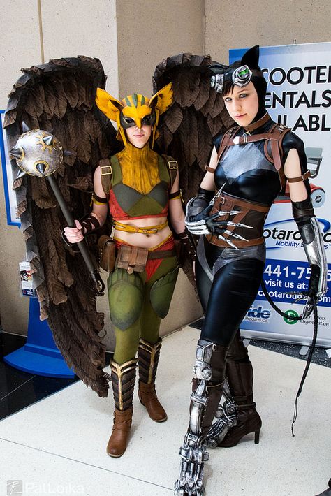 Hawkwoman and Catwoman Hawk Girl Costume, Hawkgirl Cosplay, Crazy Cosplay, Hawk Girl, Convention Cosplay, Cosplay Design, Comic Cosplay, Cosplay Style, Robert E Howard