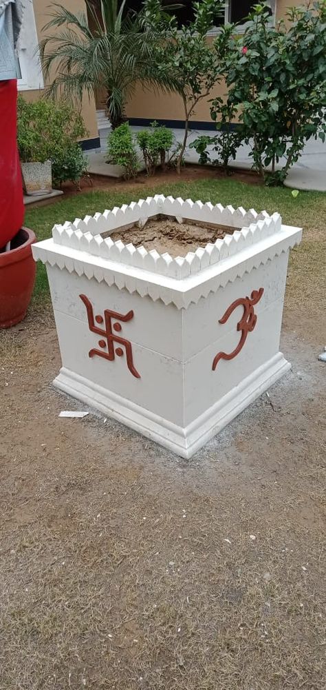 How To Decorate Tulsi Pot, Tulsi Design For Home, Tulsi Mandir Design, Tulasi Kota Designs Marble, Tulsi Pot Design In Balcony, Tulsi Pot Design Traditional, Tulsi Pot Design Painting, Thulasi Kota Designs, Tulsi Chaura Design