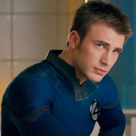 Chris Evans Johnny Storm, Chris Evans Fantastic Four, Johnny Storm, Fantastic 4, Human Torch, Fav Characters, Marvel Wallpaper, Fantastic Four, Smash Cake