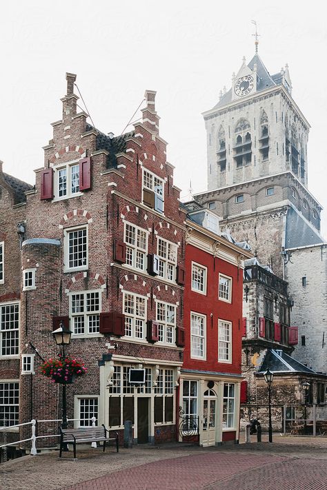 Dutch Buildings, Old Building Photography, Delft Netherlands, Dutch Architecture, Holland House, Persian Architecture, Dutch House, Canal House, European City