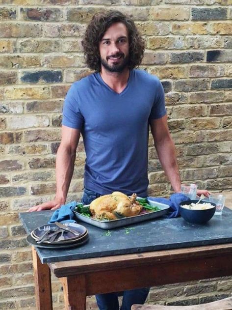 Joe Wicks Lean In 15, Joe Wicks Recipes, Gallon Of Water A Day, Joe Wicks, Body Coach, Workout Routine For Men, Get Lean, Gallon Of Water, Good Foods To Eat