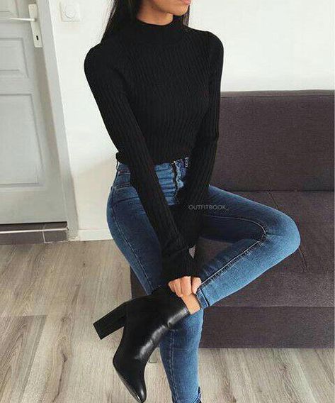 Outfits Con Jeans, Black Turtle Neck, Simple Fall Outfits, Outfit Jeans, Black Sweater, Mode Inspiration, Winter Fashion Outfits, Looks Vintage, College Outfits