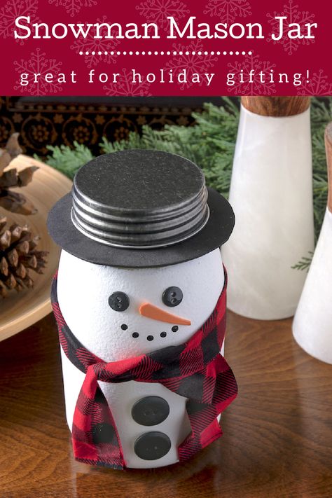 Lantern Ornaments Diy, Classroom Holiday Crafts, Snowman Mason Jar, Mason Jar Snowman, Mason Jar Christmas Crafts, Holiday Mason Jar, Christmas Candy Jars, Mini Mason Jars, Christmas Gifting