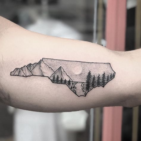 North Carolina mountains for Layne today. Thanks! #justintattoosnc #charlottetattoocompany #blackwork #blackworksubmission #tttism… North Carolina Tattoo Ideas, Carolina Tattoo, North Carolina Tattoo, Tennessee Tattoo, Charlotte Tattoo, Nc Tattoo, Camping Tattoo, State Tattoos, Hiking Tattoo