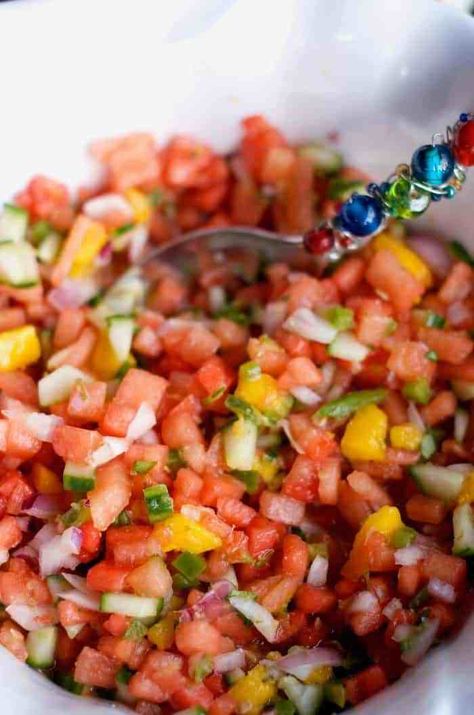 Watermelon Salsa Recipe, Best Watermelon, Trisha Yearwood Recipes, Watermelon Salsa, Salsa Ingredients, Fruit Salsa, Fast Metabolism Diet, Porto Rico, Salsa Recipe