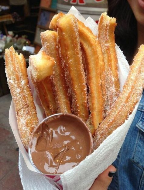 Tumblr Food, Läcker Mat, God Mat, Think Food, Deilig Mat, Food Goals, Food Obsession, Churros, Pretty Food