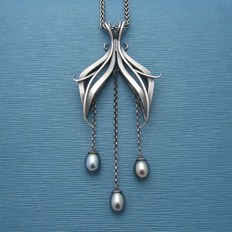 Bijoux Art Deco, Bijoux Art Nouveau, Art Deco Silver, Metal Clay Jewelry, Art Nouveau Jewelry, Elegant Art, Fantasy Jewelry, Art Deco Jewelry, Silver Pendants