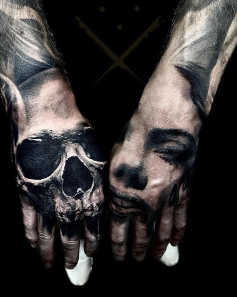 Skull On Hand Tattoo Design, Dark Hand Tattoos, Hand Skull Tattoo, Pirate Sleeve, Tattoo Main, Hand Skull, Chest Tattoo Drawings, Optical Illusion Tattoos, Illusion Tattoos