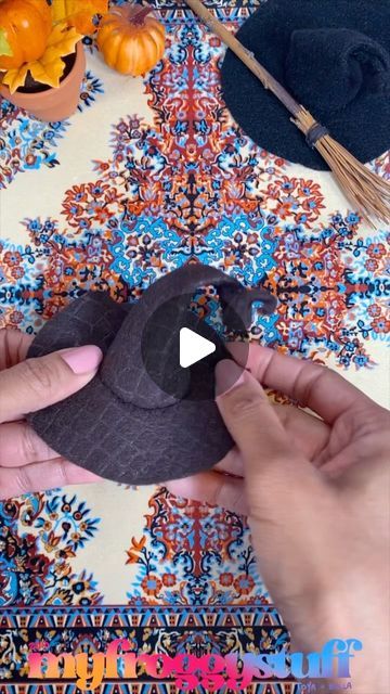 My Froggy Stuff on Instagram: "DIY Posable Witch Hat 🧙🏾‍♀️finally got this video made from our YouTube Live 😅   #witch #witchcostume #witchhat #feltcrafts #diy #dollcrafts #dollstagram #myfroggystuff #artsandcrafts" Mini Witch Hat Diy, Felt Witch Hat Diy, Witch Hat Sewing Pattern Free, Diy Felt Witch Hat, Diy Witches Hat, Witches Hair, My Froggy Stuff, Witch Costume Diy, Froggy Stuff