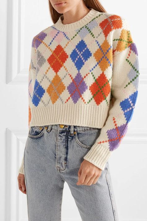 Argyle Sweater Outfit, Knitwear Trends, Sweater Trends, Argyle Sweater, Knit Fashion, Knitting Inspiration, Wool Sweater, Cropped Sweater, Wool Sweaters