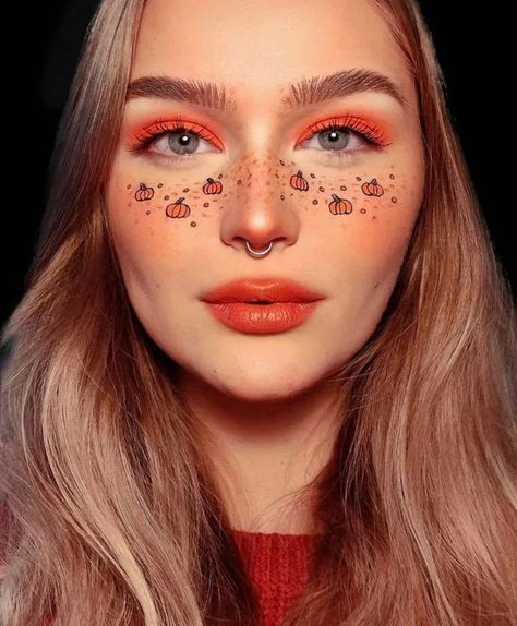 Last-Minute Halloween Makeup Ideas for Your Zoom Party | Fashionisers© - Part 7 Cute Halloween Looks Makeup, Work Halloween Makeup Ideas, Pumpkin Makeup Looks Easy, Pumpkin Themed Makeup, Pumkin Makeup Easy, Pumpkin Eye Makeup Halloween, Halloween Cute Makeup Ideas, Fall Halloween Makeup, Fun Fall Makeup