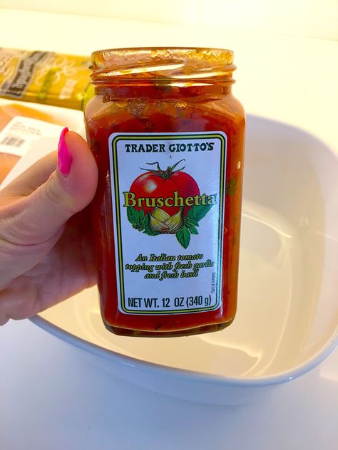 Have you guys tried Trader Joe’s Bruschetta in a jar before? It is, without a doubt, one of the best Trader Joe’s products and that’s saying a lot since I love all things Trader J… Trader Joe’s Bruschetta, Bruschetta In A Jar, Broke Meals, Bruschetta Dip, Trader Joes Snacks, Chicken Bruschetta Recipe, Bruschetta Pasta, Bruschetta Chicken Pasta, Bruschetta Toppings