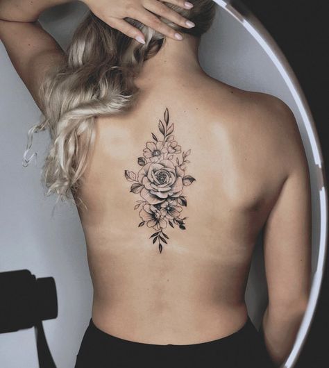 Side Arm Tattoos For Women, Tatoo Dog, Small Words Tattoo, Side Arm Tattoos, Flower Spine Tattoos, Think Tattoo, Girl Back Tattoos, Tattoo Posters, Tattoo Aesthetic