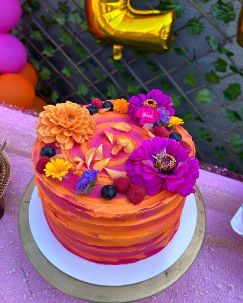 Purple And Orange Cake Ideas, Pink Purple Orange Birthday Party, Orange Bday Cake, Purple And Orange Cake, Pink And Orange Birthday Cake, Pink And Orange Cake, Bollywood Cake, Bright Birthday Cakes, Orange Birthday Cake