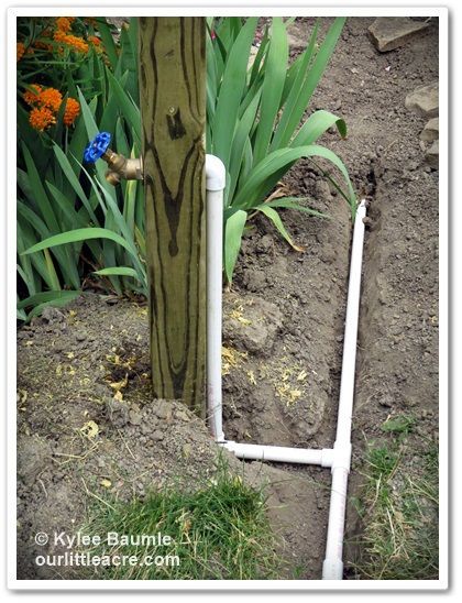 Outside Water Faucet Ideas, Hose Bib Ideas, Water Spicket Ideas, Outdoor Faucet Ideas, Garden Spigot, Garden Faucet, Bio Pool, Sprinklers, Garden Yard Ideas