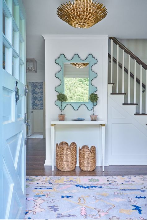 Country Club Charm — kerri pilchik design Coastal Foyer, College House, Environmental Law, Southern Home, Dream House Interior, House Inspo, Dream Home Design, New Room, House Inspiration