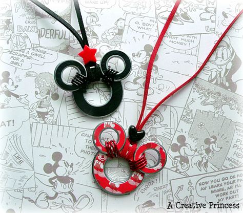 Crafting in the Rain: 50 Disney Crafts Washer Crafts, Washer Jewelry, Disney Mouse Ears, Disney Theme Party, Disney Mouse, Mickey Y Minnie, Creation Deco, Disney Diy, Disney Crafts