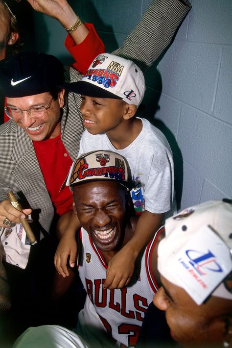 A Look Into Michael Jordan's Family Life Through Rare Photos Michael Jordan Family, School Hats, Nba Superstars, Michael Jordan Photos, Jeffrey Jordan, Michael Jordan Pictures, Michael Jordan Basketball, Jordan Jersey, Sports Baby