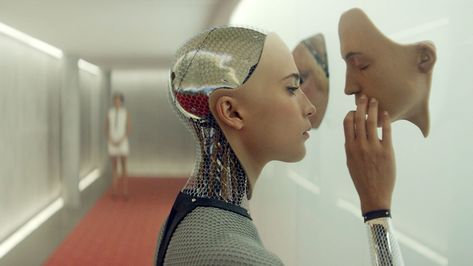 Ava (Alicia Vikander) in Ex Machina Ex Machina Movie, Rick Deckard, Alex Garland, Ibm Watson, Shutter Island, Bon Film, Science Fiction Movies, Sci Fi Films, Alicia Vikander