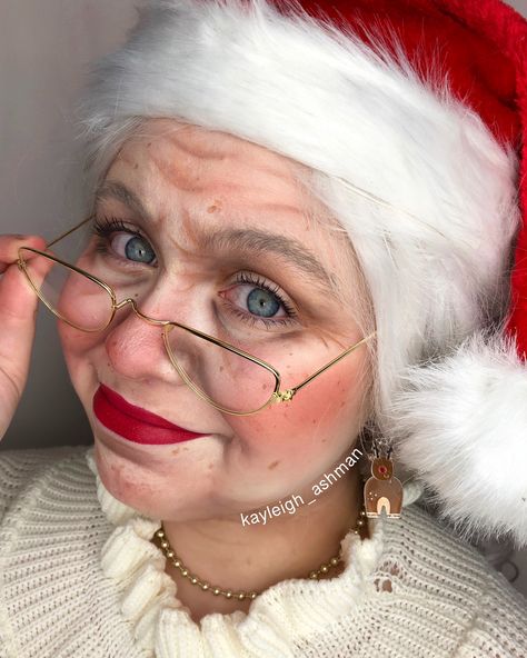 Mrs Claus Makeup Christmas, Santa Makeup Christmas, Mrs Clause Makeup Ideas, Mrs Claus Makeup Ideas, Mrs Clause Makeup, Mrs Claus Makeup, Santa Claus Makeup, Santa Makeup, Xmas Makeup