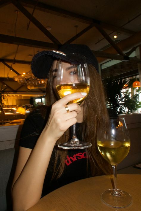 Wine Influencer Photo, Pose With Drink In Hand, Girls Drinking Alcohol Aesthetic, Girl Drinking Alcohol Aesthetic, Woman Drinking Wine Aesthetic, Holding Drink Pose, Wine Poses, Drinking Pics, Wine Pics