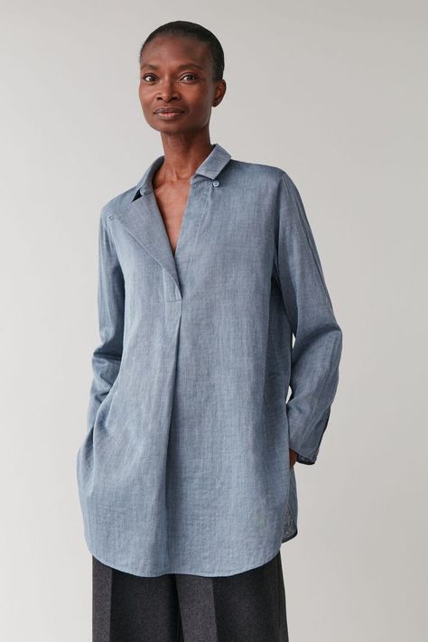 Smart Wardrobe, Linen Top Women, Linen Shirts Women, Kurta Neck Design, Denim Blouse, Kurta Designs, Women Shirts Blouse, Women's Shirts, Knitwear Women