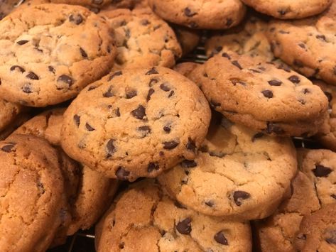 Homemade Chips Ahoy Cookies, Chewy Chips Ahoy Recipe, Copycat Chips Ahoy Cookies, Chip Ahoy Cookies Recipes, Chips Ahoy Cookies Recipes, Chips Ahoy Recipe, Chip Ahoy, Double Chocolate Chip Cookie Recipe, Chunky Chocolate Chip Cookies