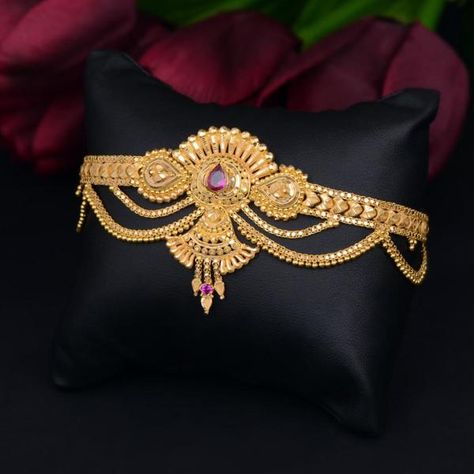 jewellery | gold | armlet_bajubandh Armlet Gold Indian Bridal, Bajubandh Design Gold Simple, Gold Kandora Designs, Gold Armlet Designs, Bajubandh Design Gold, Armlet Designs, Armlet Gold, Vanki Designs Jewellery, Gold Jewellery Collection