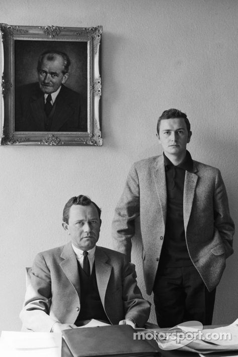 Ferry Porsche (left) in his office with his son Ferdinand Alexander Porsche (ca. 1960) Porsche 912, Porsche Motorsport, Ferdinand Porsche, Porsche Classic, Porsche 914, Porsche Models, Classic Porsche, Porsche Cars, Porsche 356