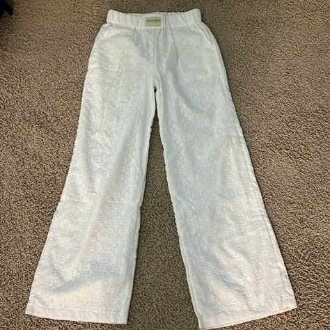 Brand New Studio Seven Designs Studio Seven Pants, White Flowy Pants, Green Lululemon Leggings, Studio Seven, Youtuber Dr, Brown Slacks, Y2k Boho, Burgundy Jumpsuit, Black Ankle Pants