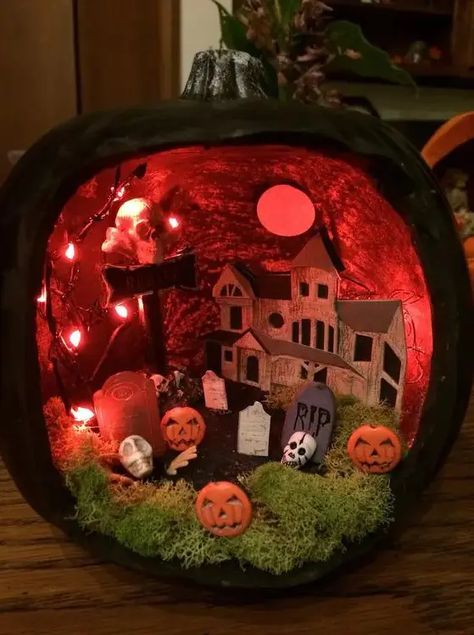 45 Striking Halloween Pumpkin Dioramas - Shelterness Carvable Foam Pumpkins Ideas, Pumpkin Dioramas, Pumpkin Diorama, Pumpkin Fairy House, Halloween Fairy Garden, Halloween Diorama, Halloween Shadow Box, Scary Halloween Pumpkins, Pumpkin Decorating Contest