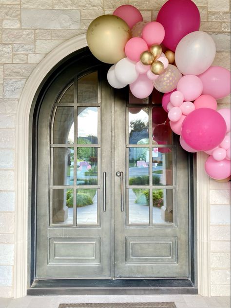 Front Porch Birthday Decor, Front Door Balloons, Balloon Garland Entrance Door, Balloon Garland Around Doorway, Balloons On Front Door, Engagement Party Front Door Decorations, Balloon Garland Over Door, Balloons Around Doorway, Balloon Garland Doorway