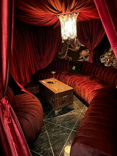 Moulin Rouge Interior Design, Vaudeville Aesthetic, Circus Interior, Velvet Room, Nightclub Design, Jazz Bar, Deco Studio, Salon Suites, Red Rooms