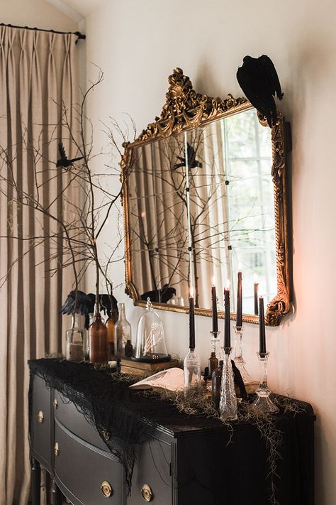 Halloween Home Bar Decor, Velvet Halloween Decor, Spooky Mantel Ideas, Vintage Style Halloween Decor, New Orleans Halloween Decorations, Halloween Sideboard Decor, Halloween Staircase Decor, Moody Halloween Decor, Dark Halloween Decor